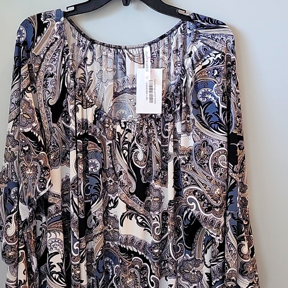 BLACK / WHITE DRESS - 3XL